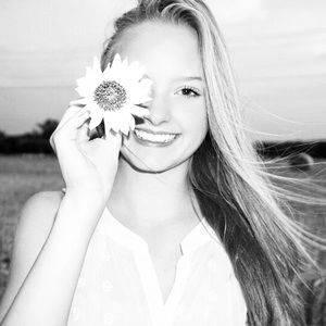 Meet your Posher, Brooke